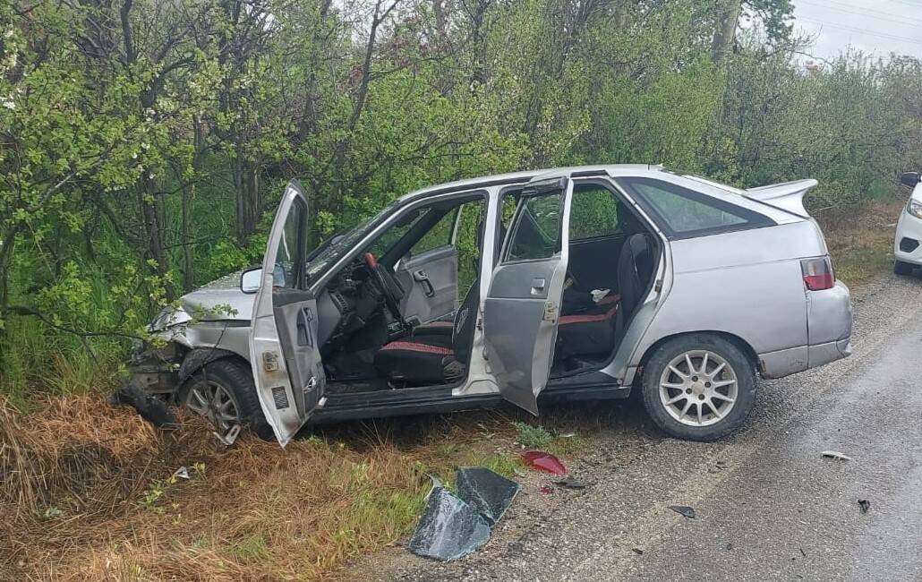 Trafik kazasında 4 kişi yaralandı Konya'nın Seydişehir ilçesinde meydana gelen trafik kazasında 4 kişi yaralandı.