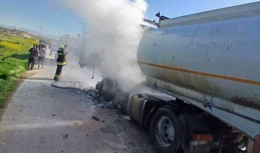 Tankerde çıkan yangın söndürüldü Eskişehir'in Sivrihisar ilçesinde, seyir halindeki bir tankerde çıkan yangın, itfaiye