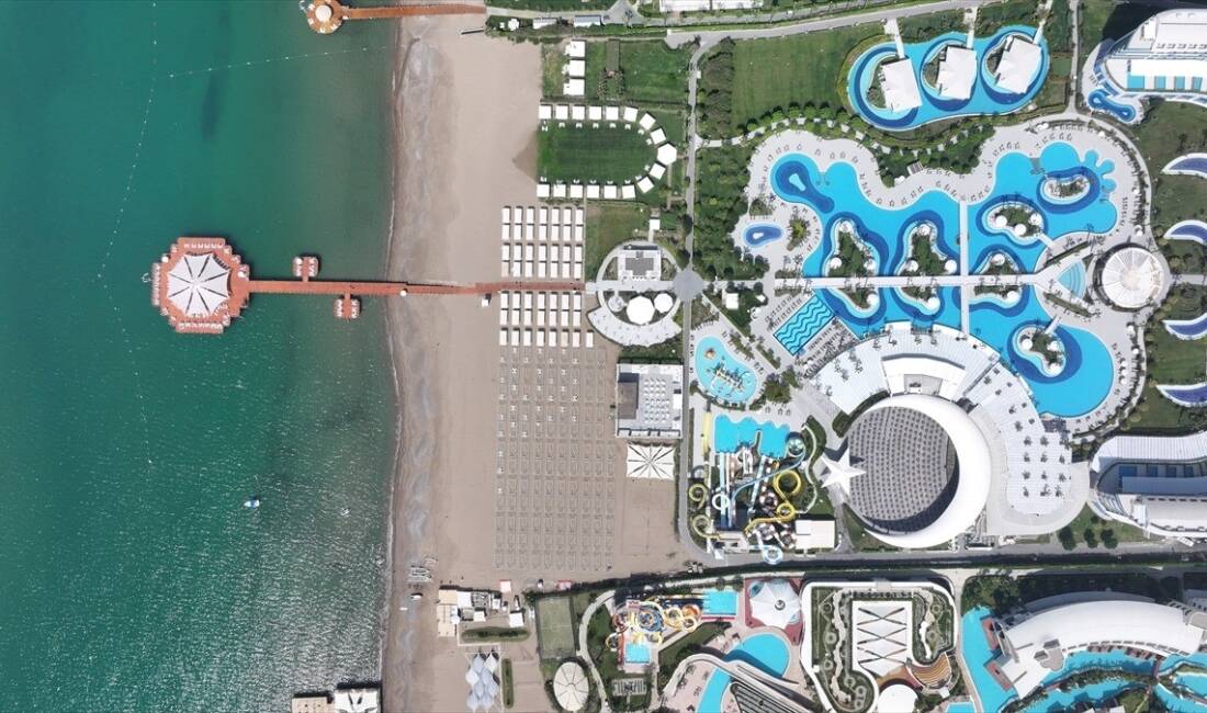 Türkiye'nin önemli turizm destinasyonları arasında yer alan Antalya’da sektör temsilcileri,