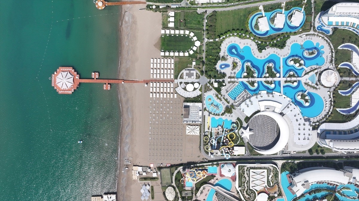 Türkiye'nin önemli turizm destinasyonları arasında yer alan Antalya’da sektör temsilcileri,