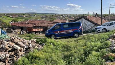 Eskişehir'in Seyitgazi ilçesinde arazi anlaşmazlığı nedeniyle akrabalar arasında çıkan silahlı