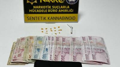 Akşehir'de düzenlenen uyuşturucu operasyonunda gözaltına alınan 9 şüpheliden biri tutuklandı.