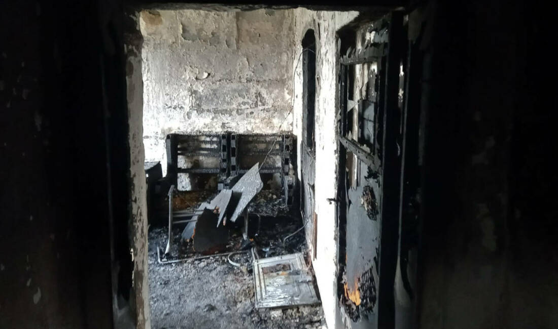 Nevşehir'in Çardak köyünde müstakil evde çıkan yangın, itfaiye ekiplerince söndürüldü.