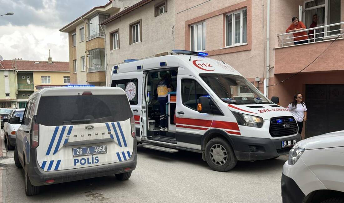 Eskişehir'in Odunpazarı ilçesinde kombi tamiri gittiği evde darbedilen kişi tedavi