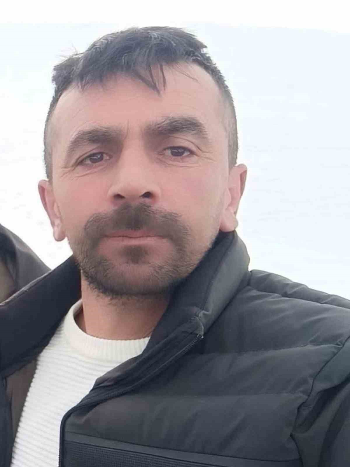 Artvin'in Ardanuç ilçesinde çığ felaketinde kaybolan çobanın cansız bedenine 125