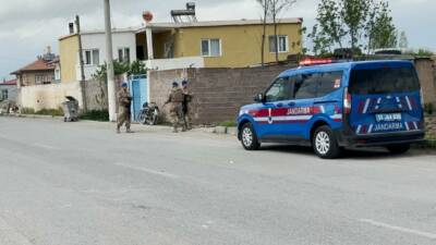 Niğde'de husumetli iki aile arasında çıkan silahlı kavgada 1 kişi