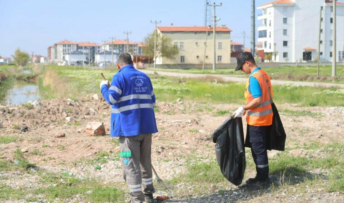 Aksaray Belediyesi Hürriyet’te temizlik seferberliği başlattı Aksaray Belediyesi ekipleri, Hürriyet Mahallesi’nde kapsamlı temizlik çalışması yürütüyor. Yol