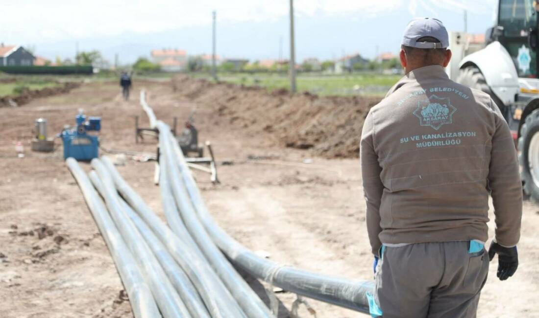 Aksaray Belediyesi tarafından yürütülen altyapı çalışmaları kapsamında Hürriyet Mahallesi’nde içme