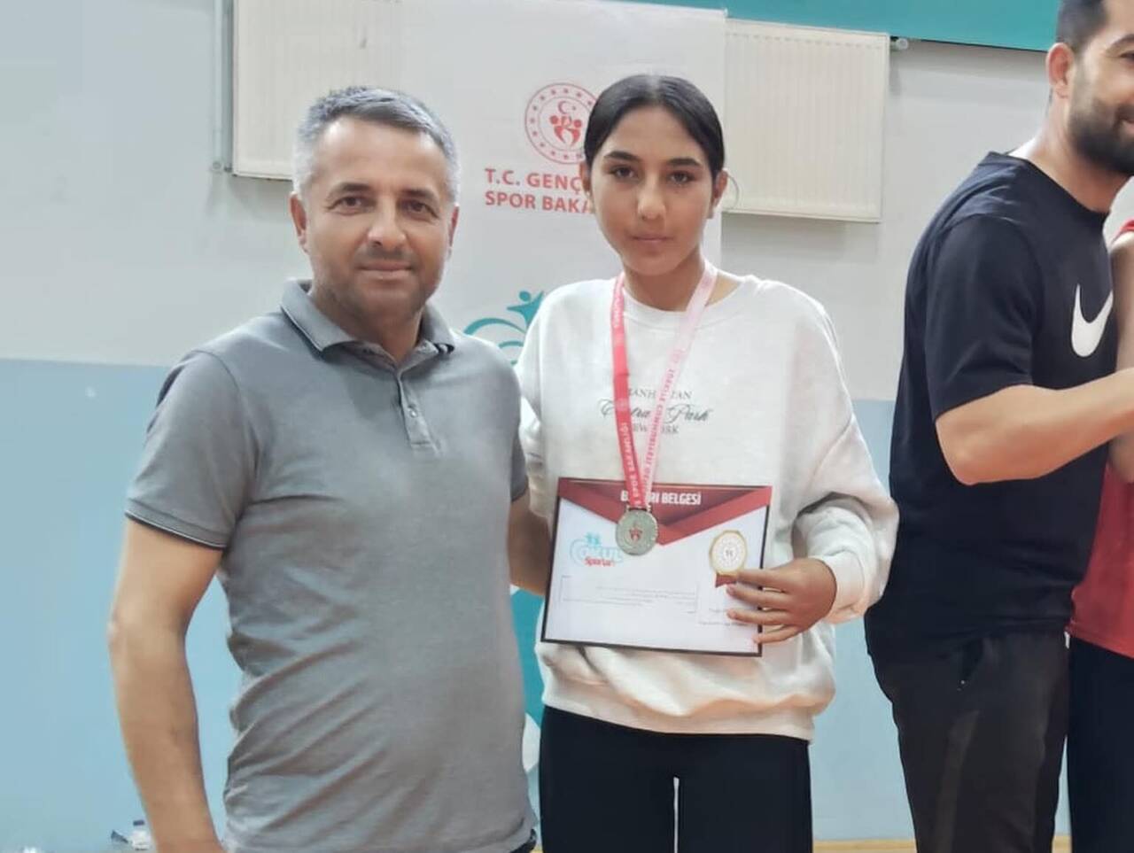 Konya’nın Akşehir ilçesinde düzenlenen Okul Sporları Yıldız Kızlar Türkiye Bilek