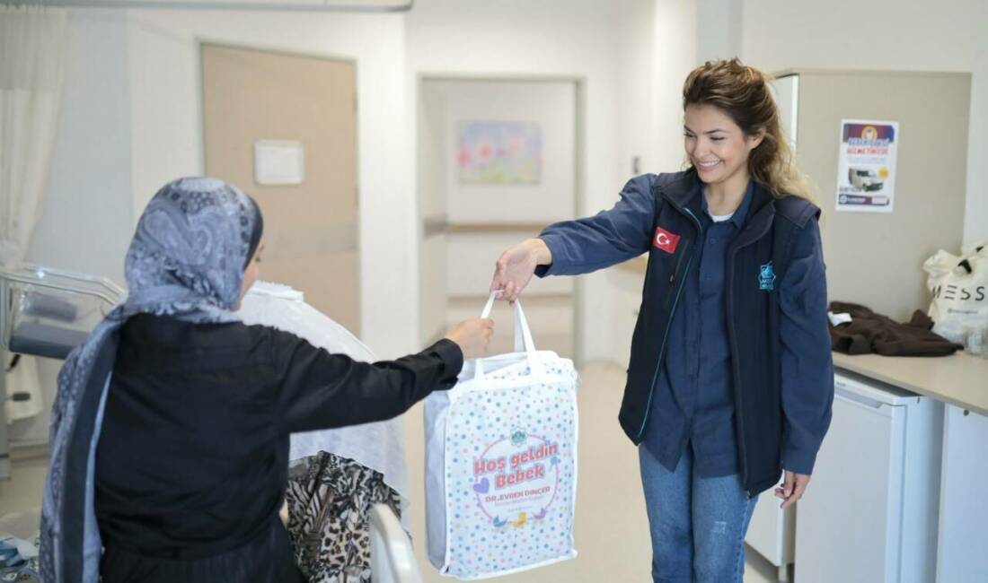 Aksaray Belediyesi’nden yeni doğan ailelere bebek seti desteği Aksaray’da sosyal belediyecilik çalışmaları kapsamında anlamlı bir uygulama hayata geçirildi.