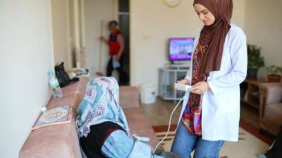 Aksaray Belediyesi, sosyal belediyecilik çalışmaları kapsamında yaşlı, bakıma muhtaç ve