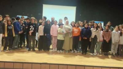 Doç. Dr. Ayşe İkinci Keleş, “Beyin Laboratuvarı” sunumuyla öğrencileri bilimle