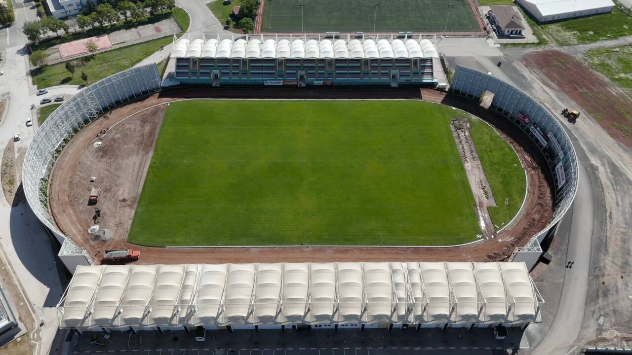 Aksaray’da spor altyapısını güçlendirmek amacıyla Dağılgan Stadyumu’nda atletizm pisti ve