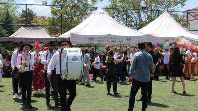 10–16 Mayıs Engelliler Haftası kapsamında Aksaray’da düzenlenen panayır programı, geniş