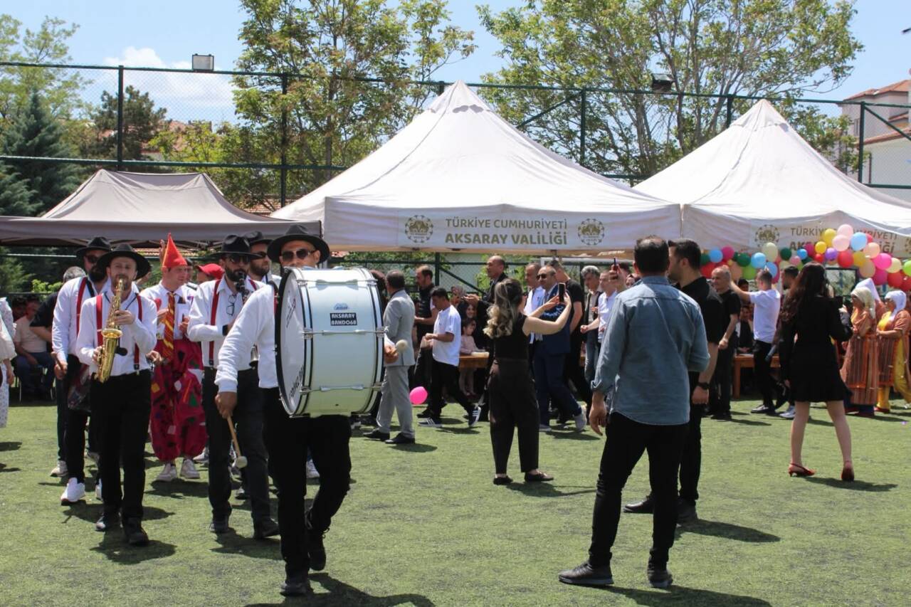 10–16 Mayıs Engelliler Haftası kapsamında Aksaray’da düzenlenen panayır programı, geniş