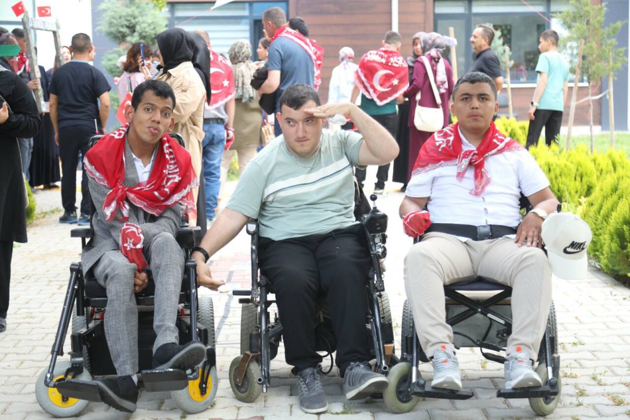 Aksaray Belediyesi Engelsiz Yaşam Merkezi’nde eğitim gören özel bireyler için