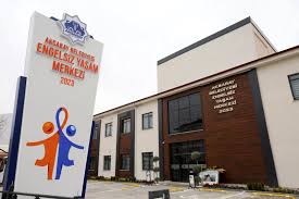 Aksaray Belediyesi tarafından hizmete sunulan Engelsiz Yaşam Merkezi, özel gereksinimli