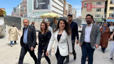 CHP Aksaray teşkilatı, Büyük Bölcek Caddesi’nde faaliyet gösteren esnafları ziyaret