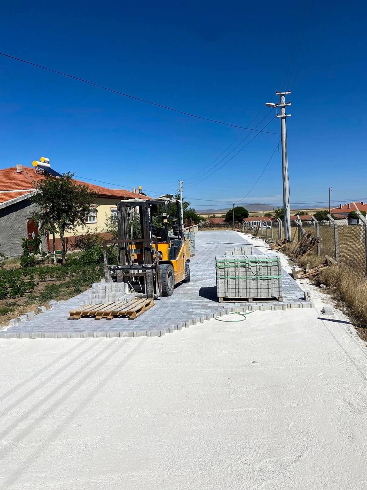 Aksaray’da kırsal altyapının güçlendirilmesi amacıyla sürdürülen çalışmalar kapsamında, merkez ilçeye