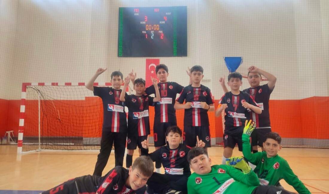 Türkiye Okul Sporları Federasyonu tarafından düzenlenen Küçük Erkekler Futsal Turnuvası’nda