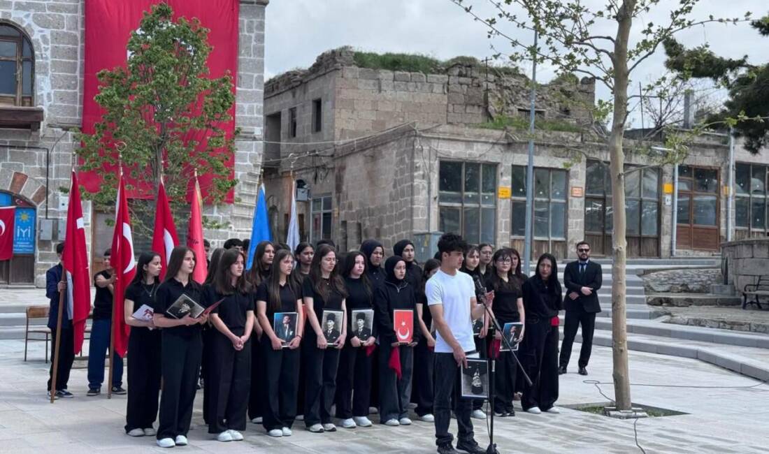 Atatürk’ü Anma, Gençlik ve Spor Bayramı kapsamında Güzelyurt’ta düzenlenen tören