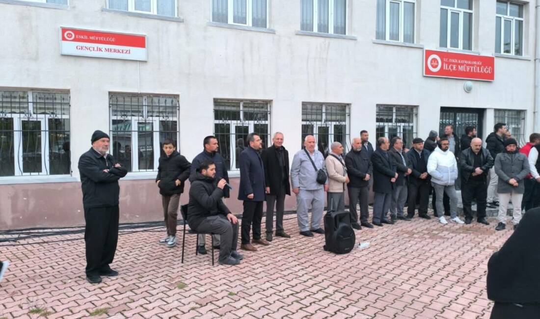 Aksaray’ın Eskil ilçesinde, İlçe Müftülüğü tarafından organize edilen programla hacı