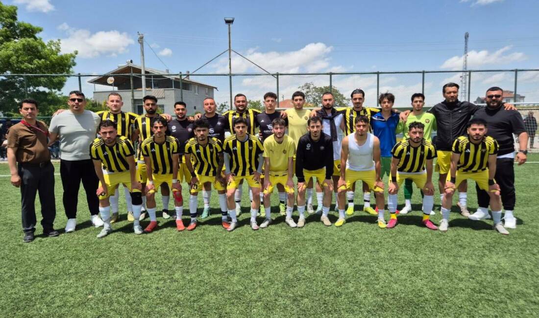 Aksaray amatör kümede Osmanlı 1453 spor kazandı: Şampiyonluk haftaya kaldı! Sultanhanı’nda geriden dönen Osmanlı 1453spor, Ortaköyspor’u mağlup ederek play-off yarışında