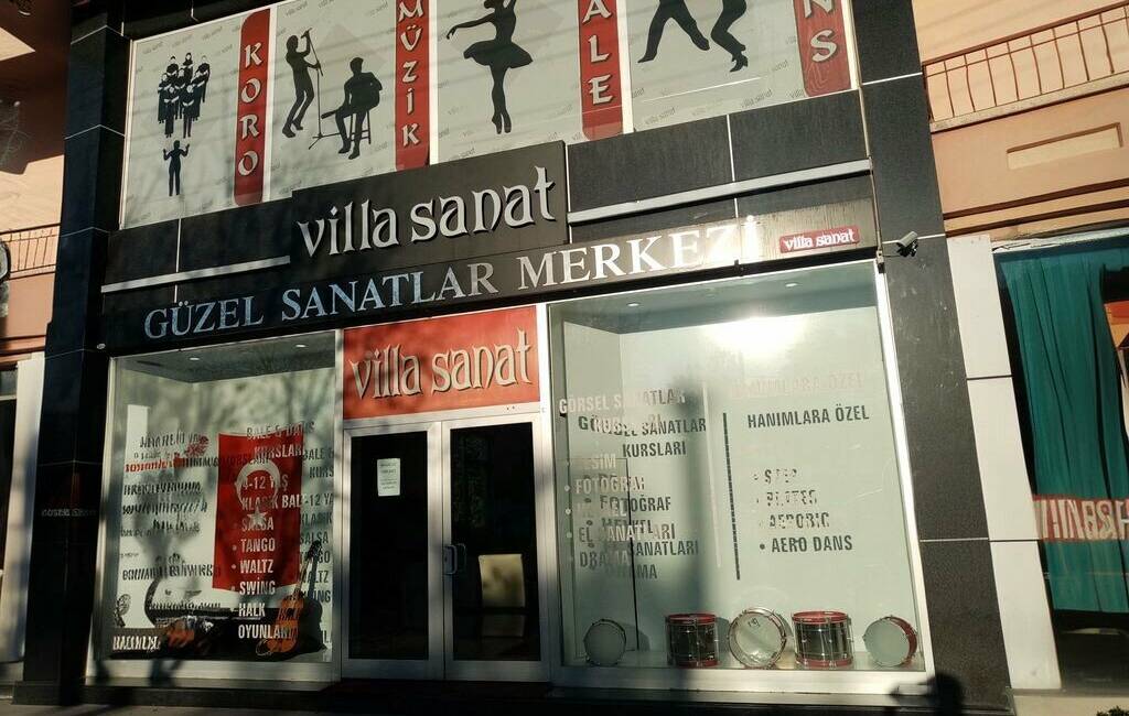 Aksaray’da 16 yıldır faaliyet gösteren Villa Sanat Galerisi, 1 Haziran’da