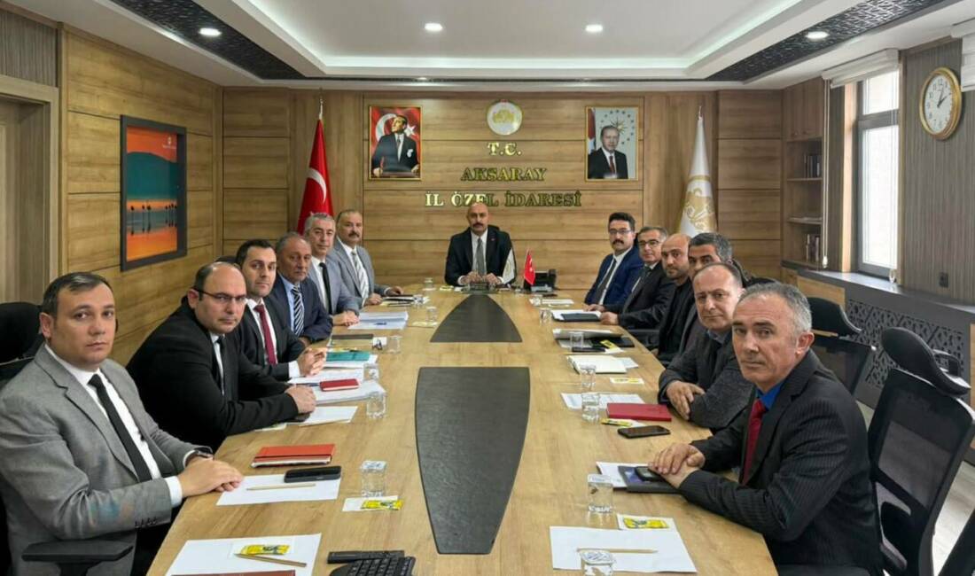 2026 yatırımları masada: İl Özel İdaresi’nde kritik değerlendirme toplantısı Aksaray İl Özel İdaresi’nde gerçekleştirilen toplantıda 2026 yılı boyunca sahada
