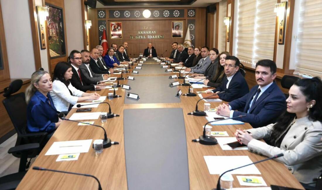Aksaray’da istihdam toplantısı nitelikli iş gücü için toplandı Aksaray’da İl İstihdam ve Mesleki Eğitim Kurulu, Vali Murat Duru