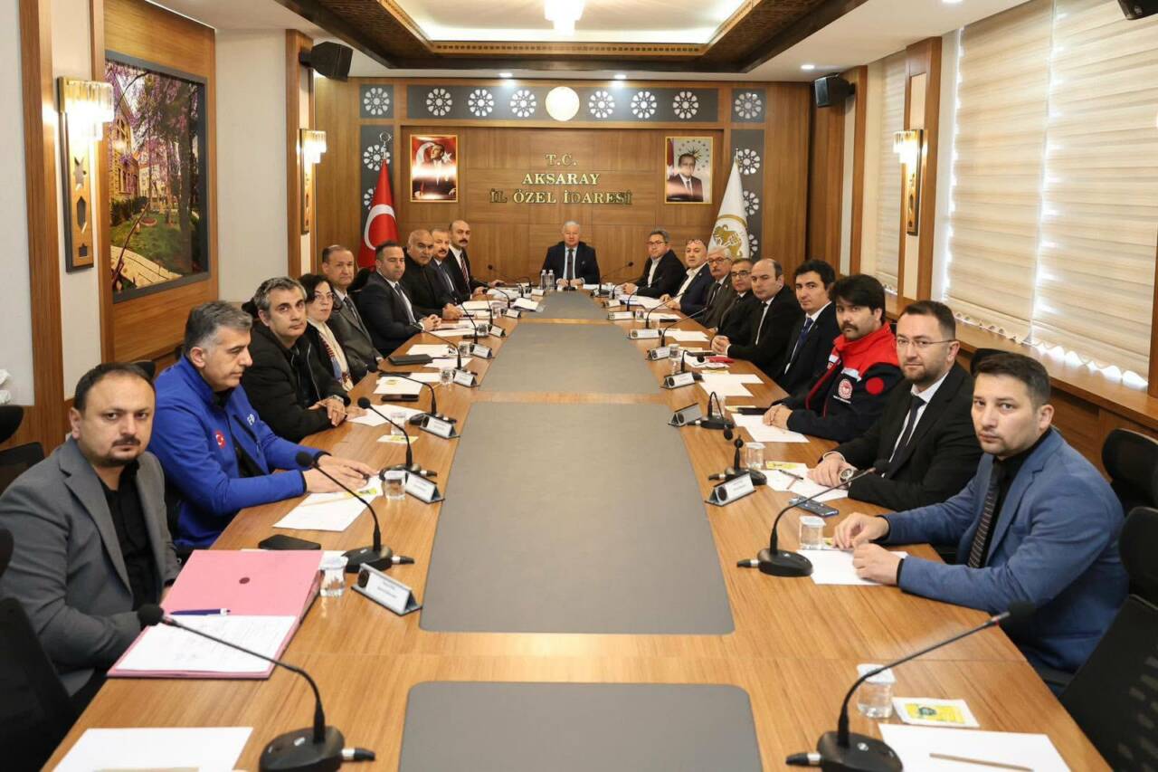 Aksaray’da köy yerleşimlerinin geleceğini şekillendirecek önemli bir toplantı gerçekleştirildi. Aksaray