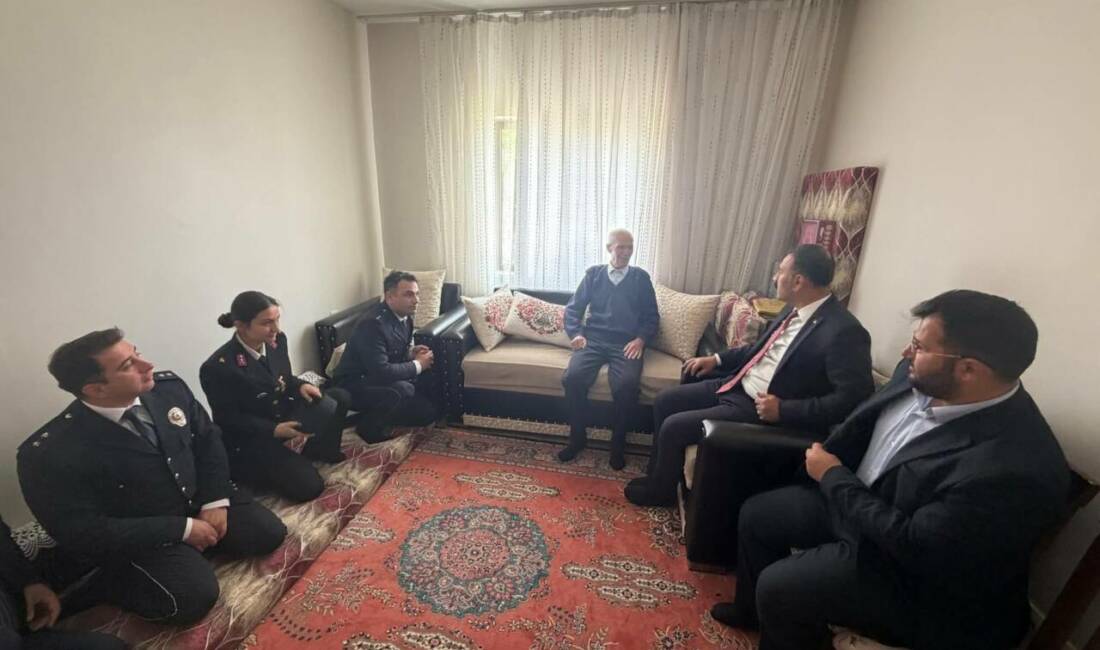Sultanhanı Kaymakamı Bilal Göksun, Belediye Başkanı Fahri Solak ve kurum