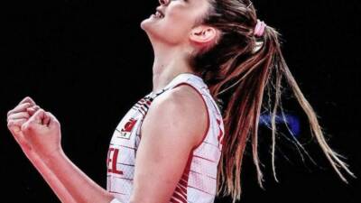 Kuzeyboru Kadın Voleybol Takımı’nın başarılı oyuncularından Tuğba Şenoğlu İvegin, Filenin