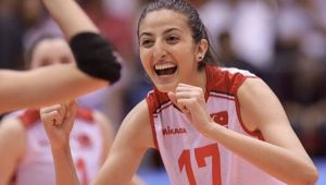 Aksaray temsilcisi Kuzeyboru Kadın Voleybol Takımı’nın başarılı oyuncularından Tutku Burcu