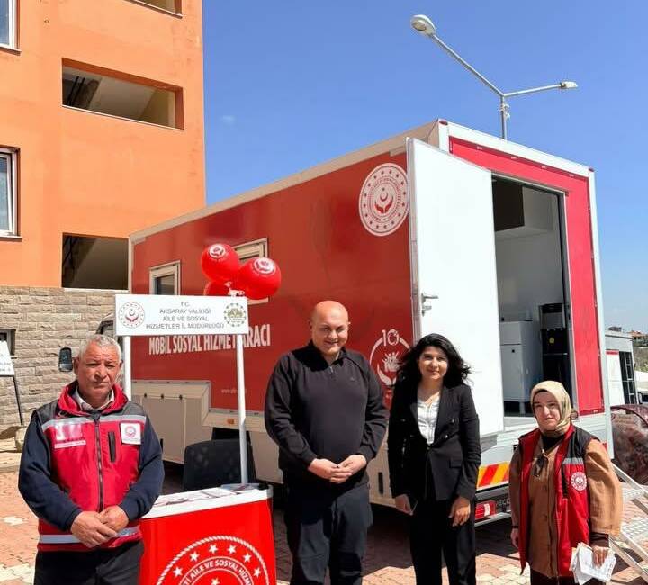 Aksaray’da mobil sosyal hizmet köy köy vatandaşla buluştu Mobil Sosyal Hizmet Aracı, Aksaray’da Ortaköy’den başlayarak Ağaçören ve Sarıyahşi