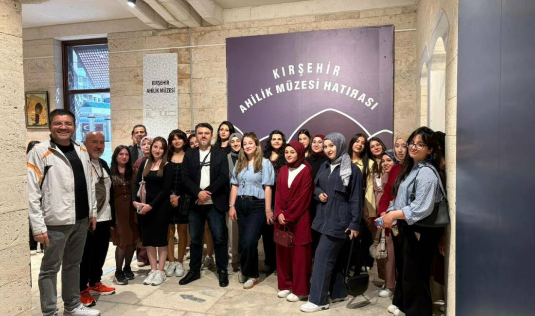Aksaray Üniversitesi Ortaköy Meslek Yüksekokulu, düzenlediği gezi programıyla öğrencilerini Kırşehir’in