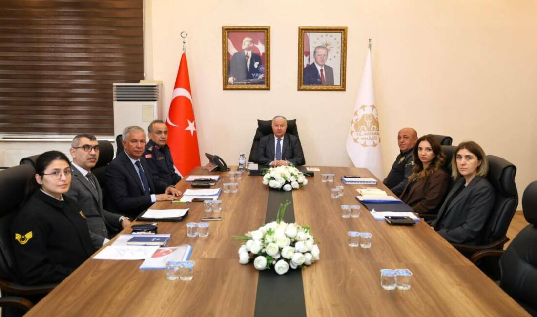 Aksaray’da okul ve çevresine yönelik güvenlik önlemleri geniş kapsamlı toplantıda