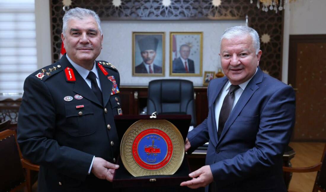 Jandarma Genel Komutanı Ali Çardakcı, Aksaray programı kapsamında Aksaray Valiliği’ni