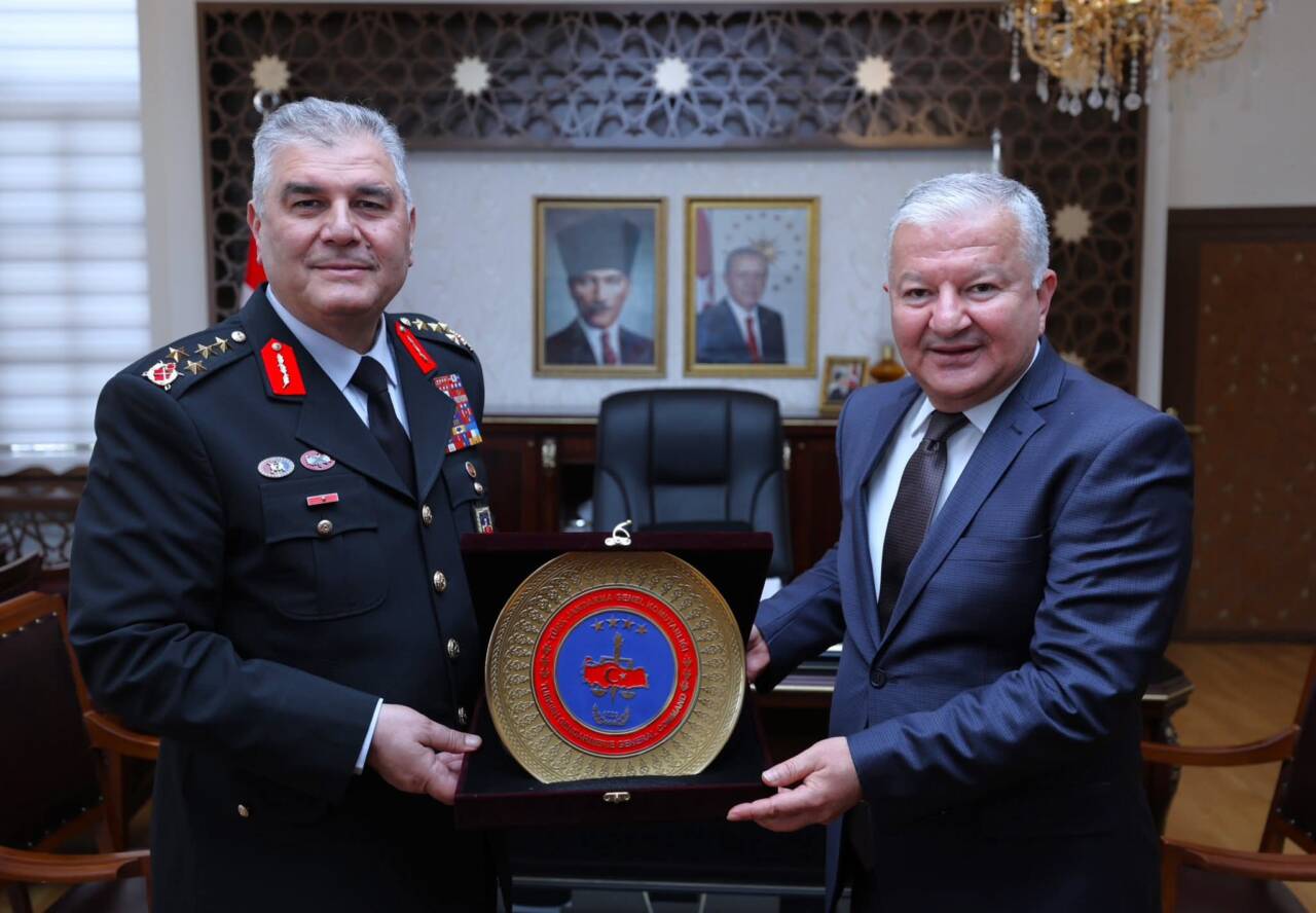 Jandarma Genel Komutanı Ali Çardakcı, Aksaray programı kapsamında Aksaray Valiliği’ni