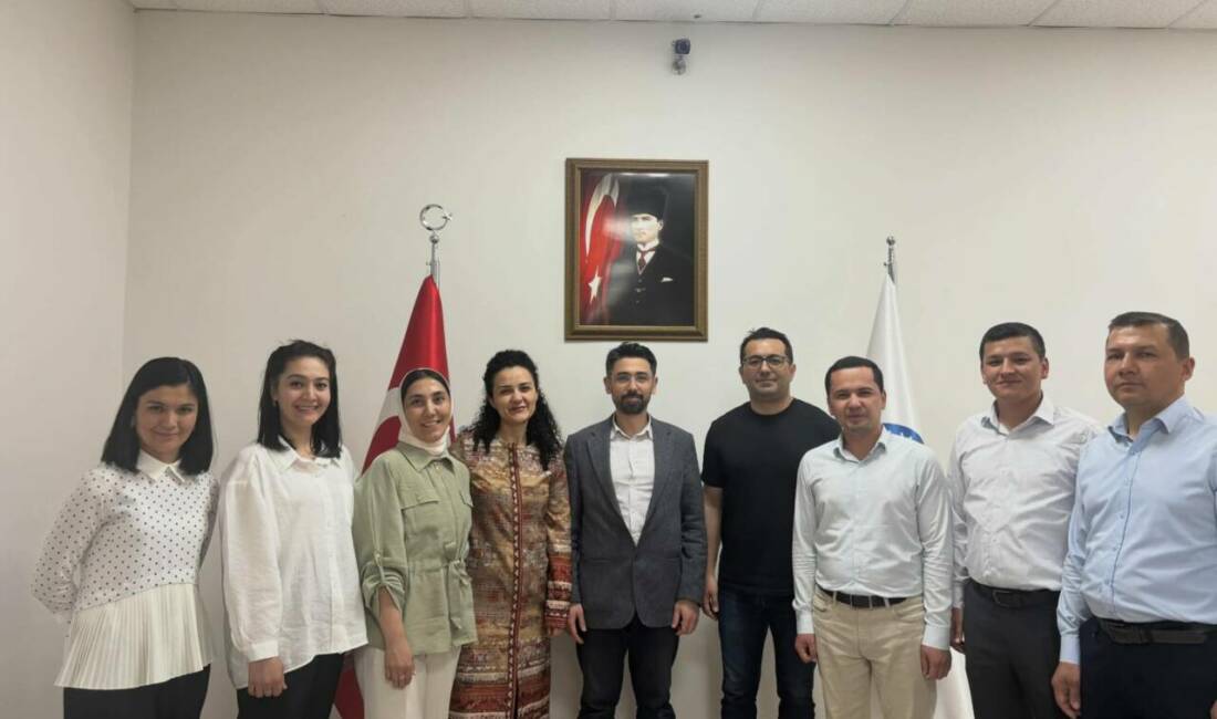 Aksaray Üniversitesi Tıp Fakültesi’nde gerçekleştirilen akademik programların ardından Özbekistan’dan gelen