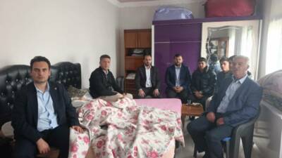 Sultanhanı’nda gerçekleştirilen anlamlı ziyarette, yaşlılar yalnız bırakılmadı; dualar alındı, gönüller