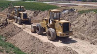 Aksaray’ın Yeşiltepe beldesinde dar köprü ve yol için çalışma başladı.