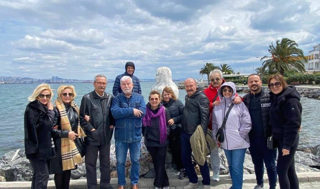 Aksaraylı avukatlar Büyükada’da buluştu! Aksaraylı hukukçular, İstanbul Büyükada’da yaşayan Avukat Reşit Gürpınar’ı ziyaret ederek
