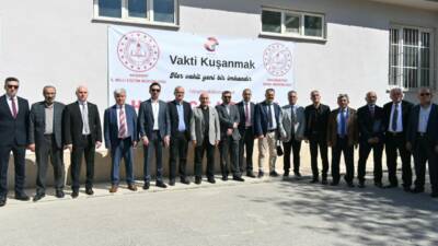 Aksaray’da düzenlenen “Vakti Kuşanmak Örnek Etkinlikler Buluşması”, farklı okul türleri