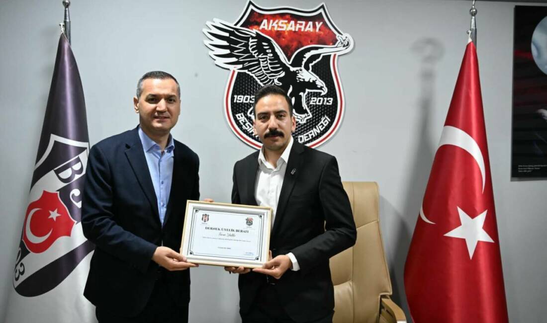 Turan Yaldır’a Beşiktaş’tan fahri üyelik sürprizi! İYİ Partili Turan Yaldır’a, Aksaray Beşiktaşlılar Derneği ziyaretinde fahri üyelik