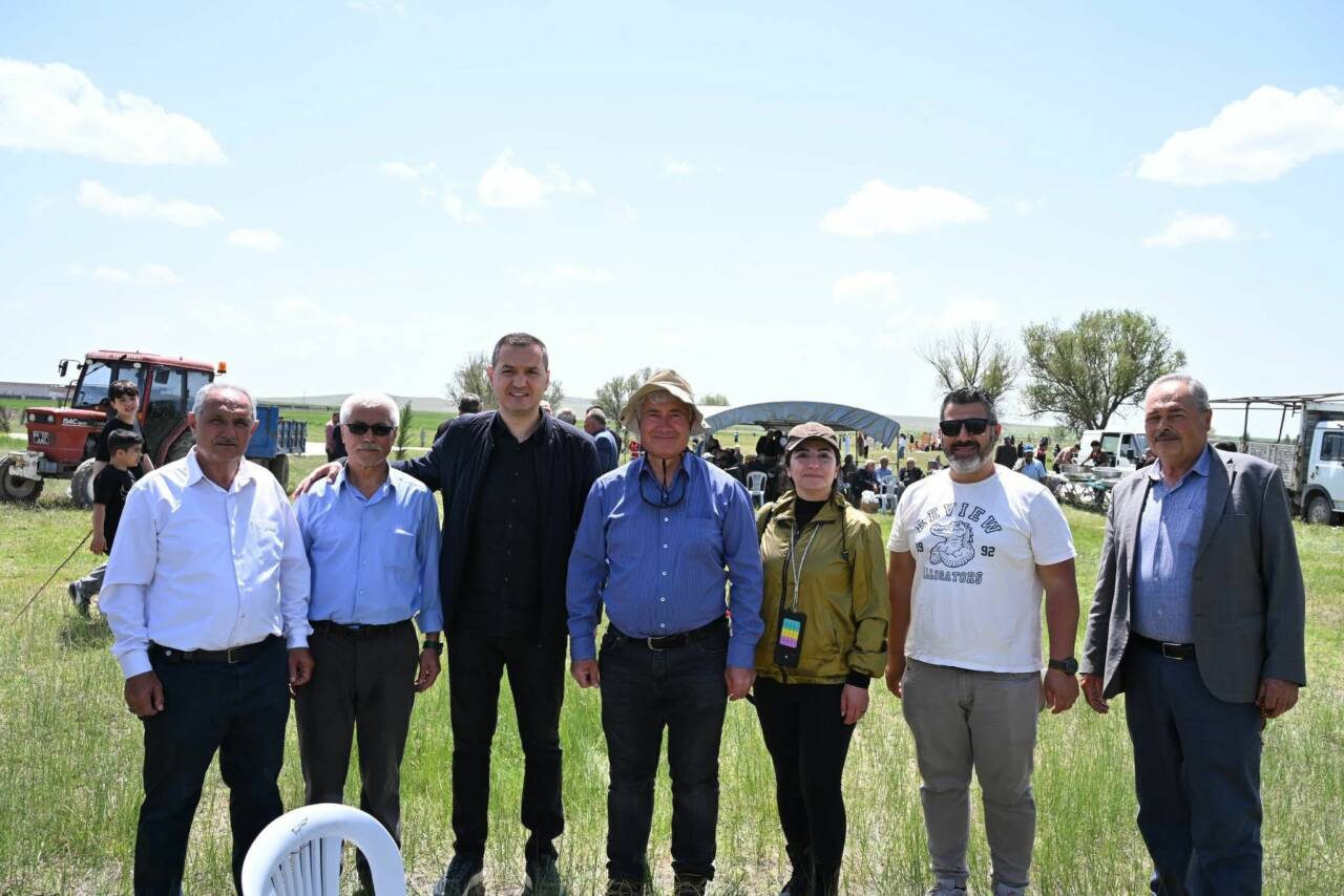 Aksaray’ın Armutlu Köyü’nde düzenlenen Hıdırellez Şenliği, yoğun katılımla gerçekleştirildi. Baharın