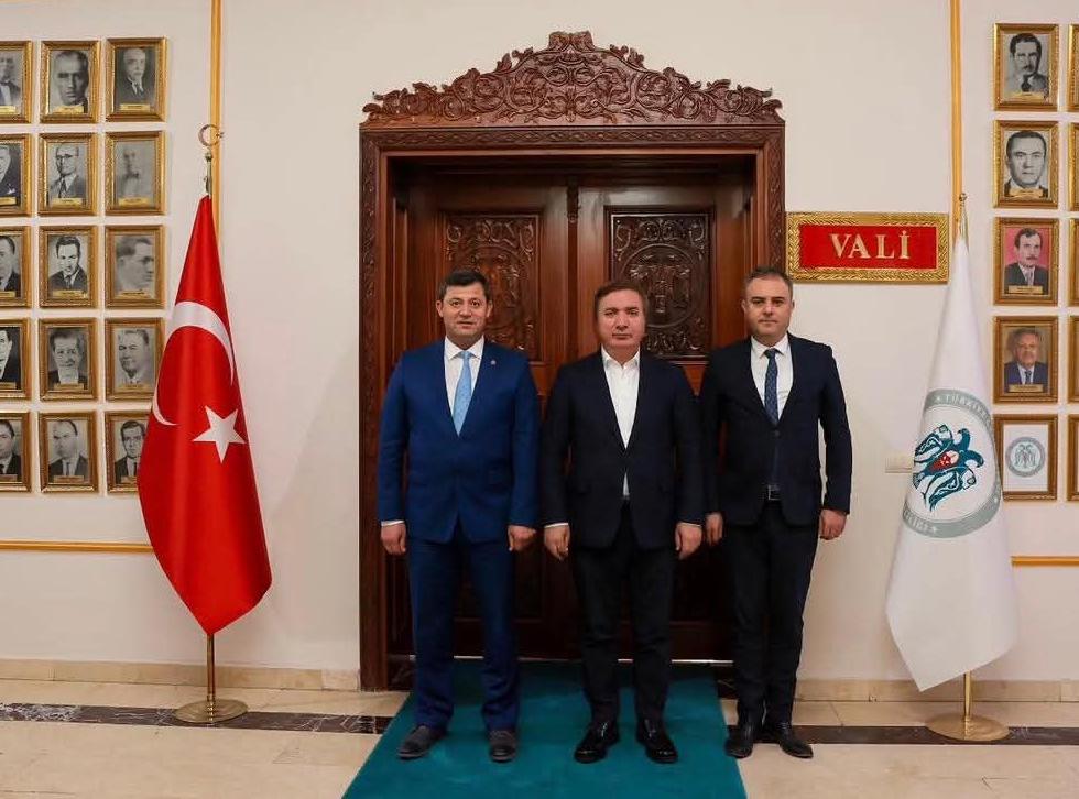 Aksaray Barosu heyeti, Erzincan Valisi Doç. Dr. Hamza Aydoğdu’yu makamında