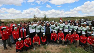 Aksaray’da orman yangınlarına karşı farkındalık oluşturmak amacıyla düzenlenen “Orman Benim”