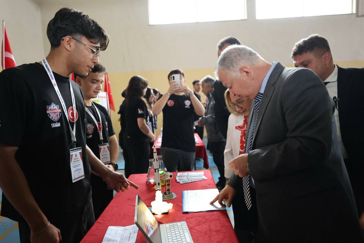 &nbsp; Aksaray’da gençlerin bilimsel araştırmalara teşvik edilmesi ve yenilikçi fikirlerinin