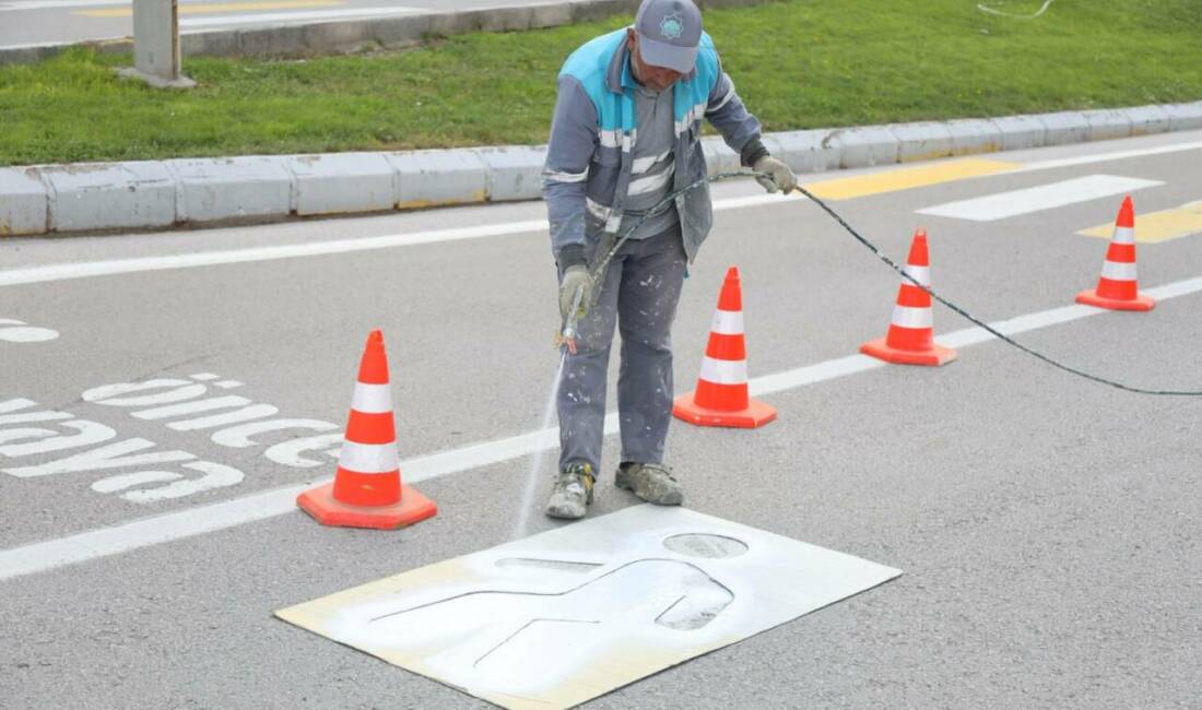 Aksaray Belediyesi, kent genelinde yaya güvenliğini artırmak amacıyla yaya geçidi